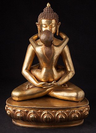 Nepalische Buddha-Shakti-Bronzestatue, sitzend auf Lotussockel, Frontalansicht