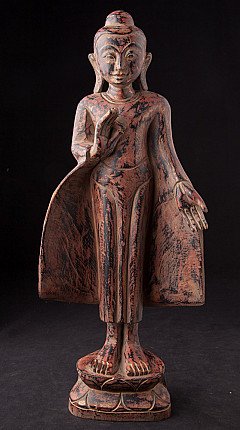 Stehende hölzerne Buddha-Statue aus Burma (Myanmar), Ava-Stil, Frontalansicht mit rot-schwarzer Patina
