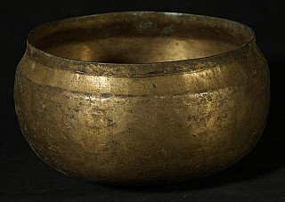 Nepali bronze singing bowl without striker, straight-on front view