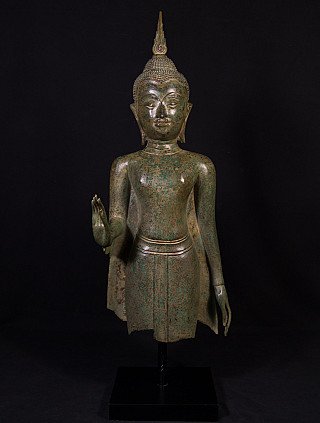 Thailändische stehende Bronze-Buddha-Statue mit erhobener Hand (Abhaya-Mudra), Frontalansicht