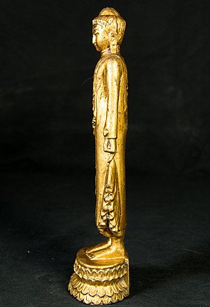 Alte stehende Mandalay Buddha Figur