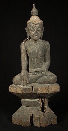 Shan-(Tai-Yai)-Buddha-Statue aus Myanmar aus Holz, sitzend, Frontalansicht mit Sockel