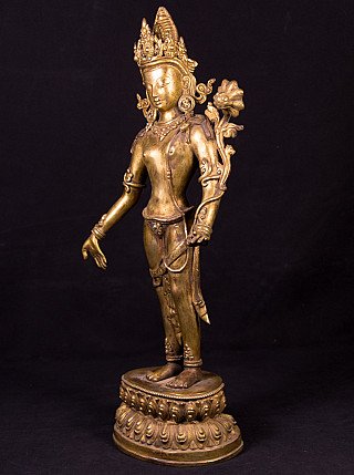 Alte stehende Tara Figur