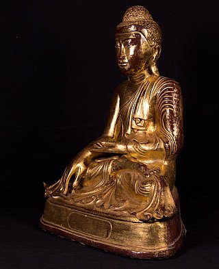 Buddha statue in bronze from Burma (Myanmar), Mandalay style, three-quarter left view