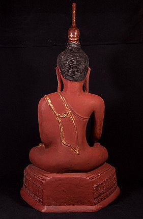 Antique Ava Buddha statue in lacquerware, rear view showing back and gilt robe lines