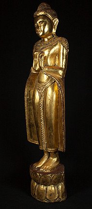 Hölzerne Buddha-Statue aus Burma (Myanmar), Dreiviertelansicht von links, Hände in Dharmachakra-Mudra