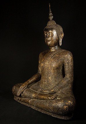 Antique bronze Thai Buddha statue