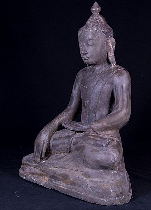 Boeddhabeeld in brons uit Myanmar, Ava-stijl, driekwartaanzicht van links met sokkel