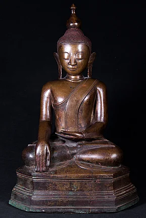 Antique bronze Ava Buddha statue