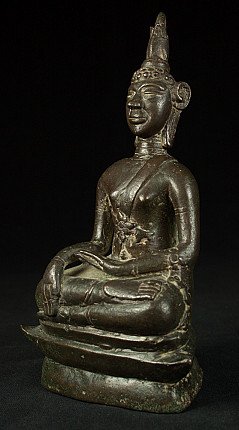 Antique Thai Buddha statue