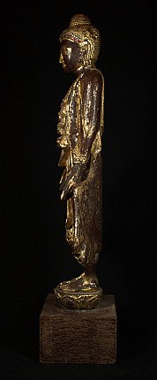 Alte stehende Buddha Figur