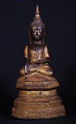 Burmesische Buddha-Statue aus Bronze, sitzend in Bhumisparsha-Mudra, Frontalansicht