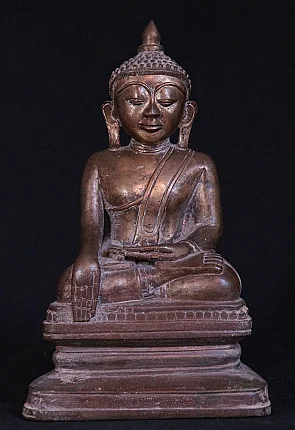 Shan-Buddha-Statue aus Bronze aus Myanmar, sitzend in Bhumisparsha-Mudra, Frontalansicht