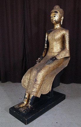 Buddha-Statue aus Thailand in Bronze, sitzend, Dreiviertelansicht von rechts