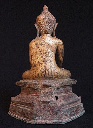 Seated Ava period Buddha statue in bronze, rear view showing the robe sash and back on the base
