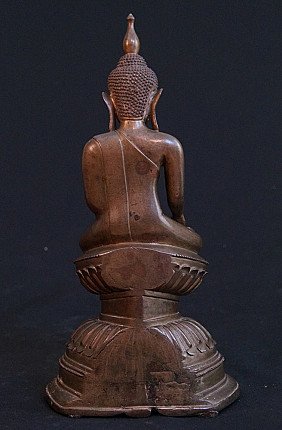 Antique Shan bronze Buddha statue from Burma (Myanmar), rear view showing back and base